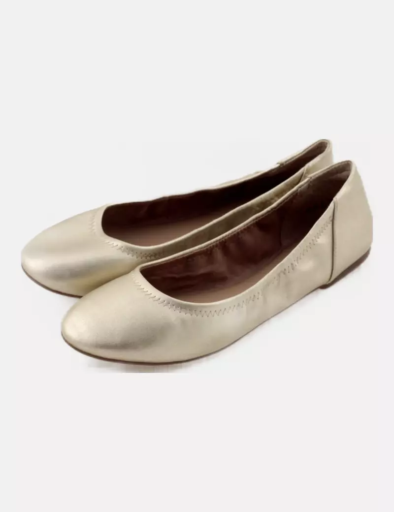 Amazon essentials Bailarina dorada