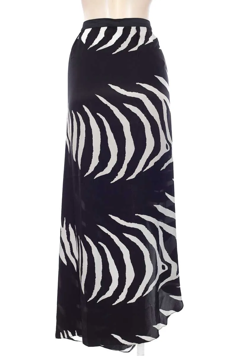 Falda color Negro - La Tucha