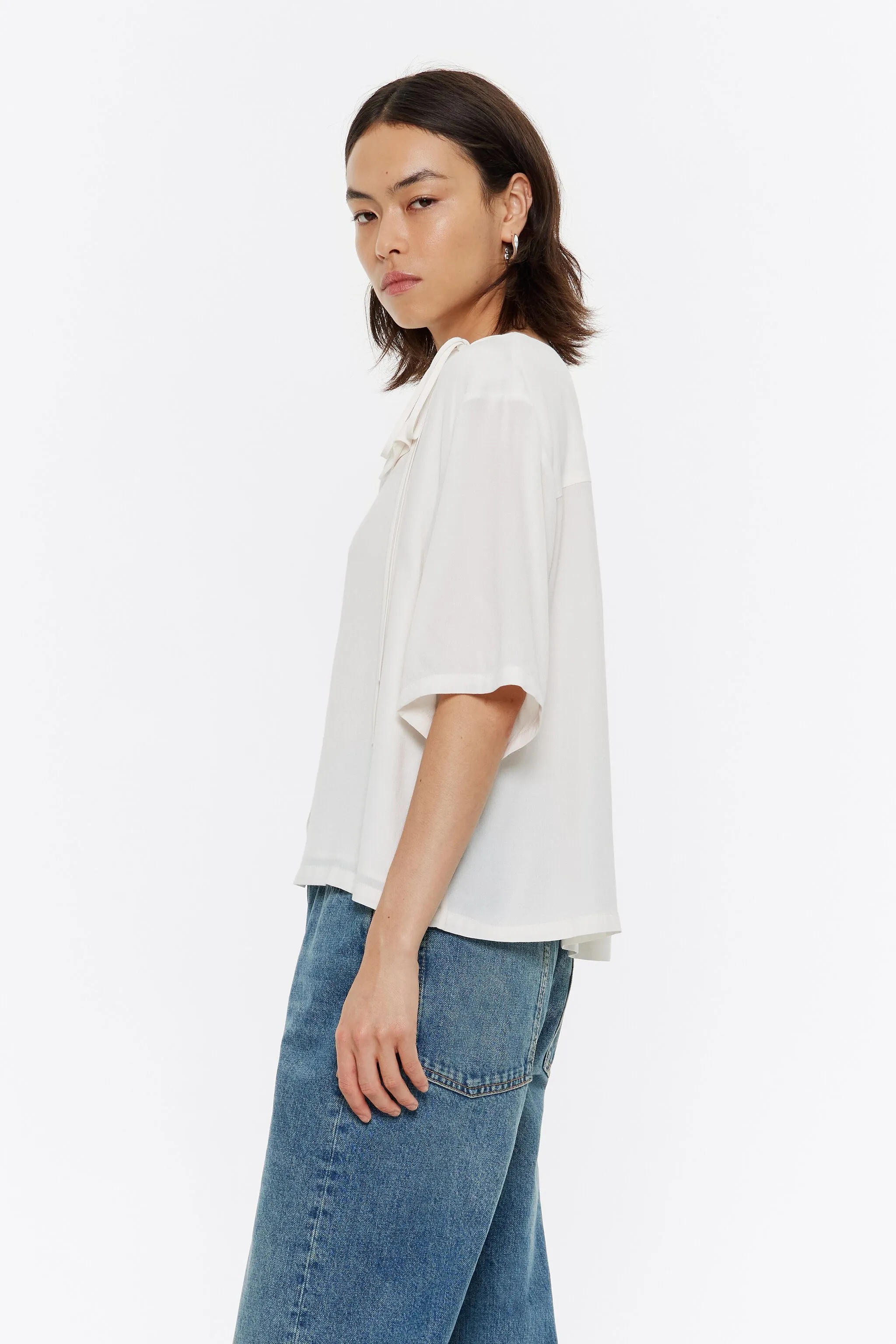 Top pañuelo lazada marfil