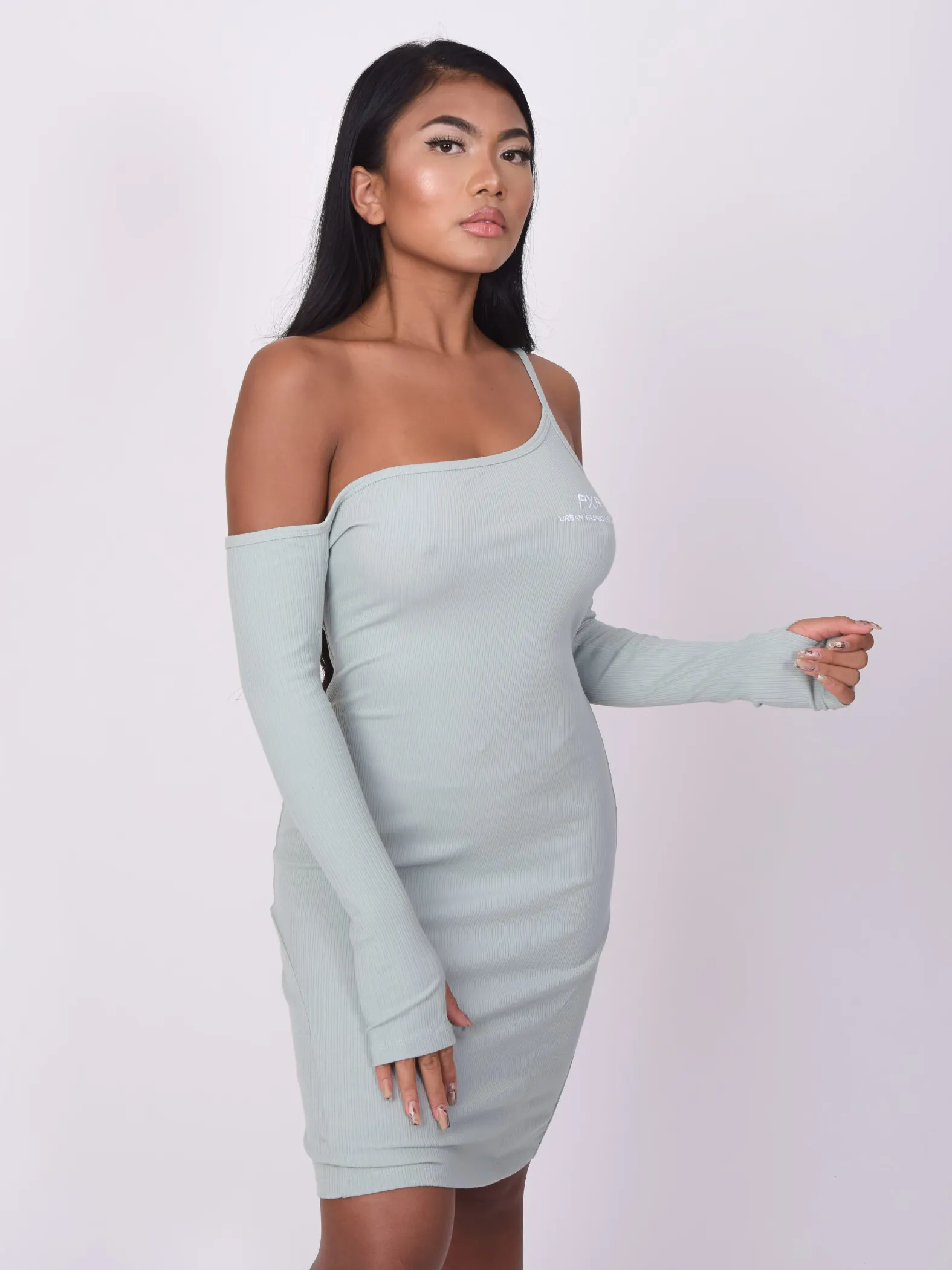 Vestido sin hombros