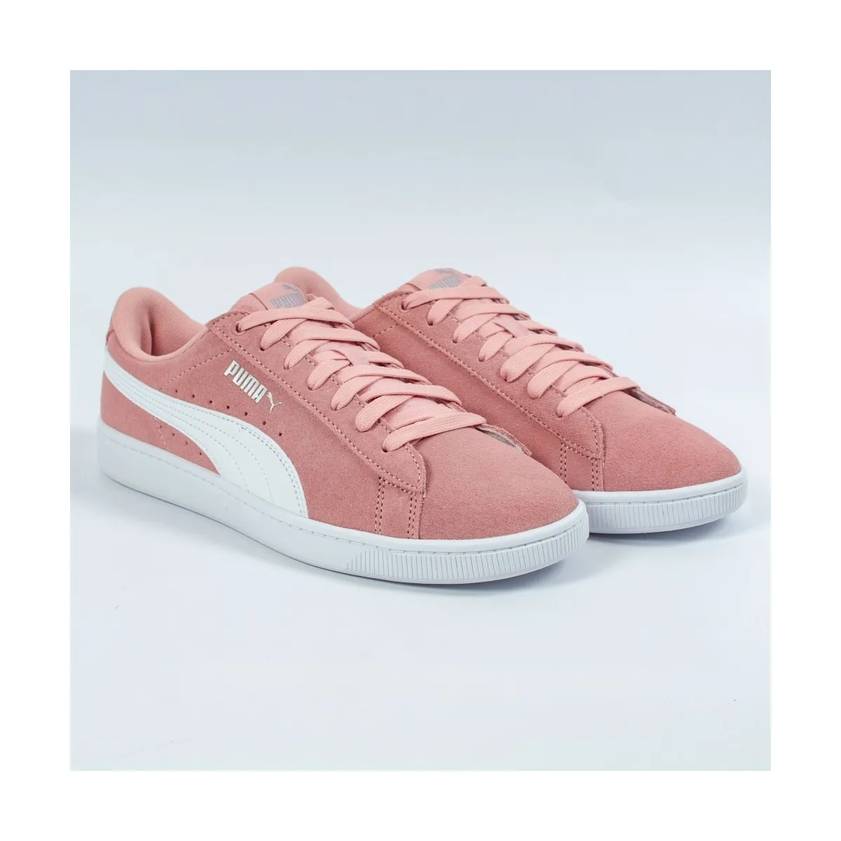 Vikky v2 Suede